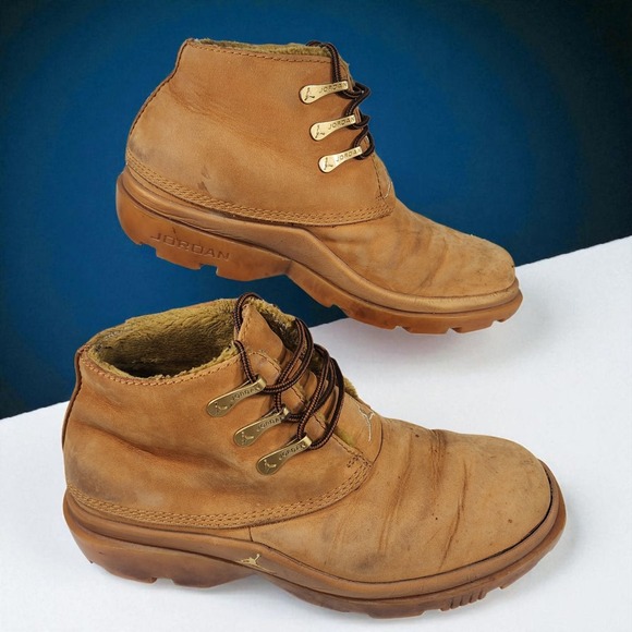 Men's Nike Air Jordan Boots  8.5 Pound Camel 306907-771 306907 771 Winter Retro - Picture 1 of 16